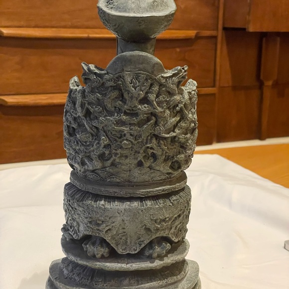 Statue of Asian Warrior - Picture 2 of 6